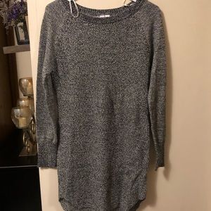 Alya from Francesca’s size S Long Sleeve Sweater Dress
